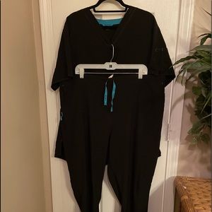 Women’s carhartt scrubs 3x